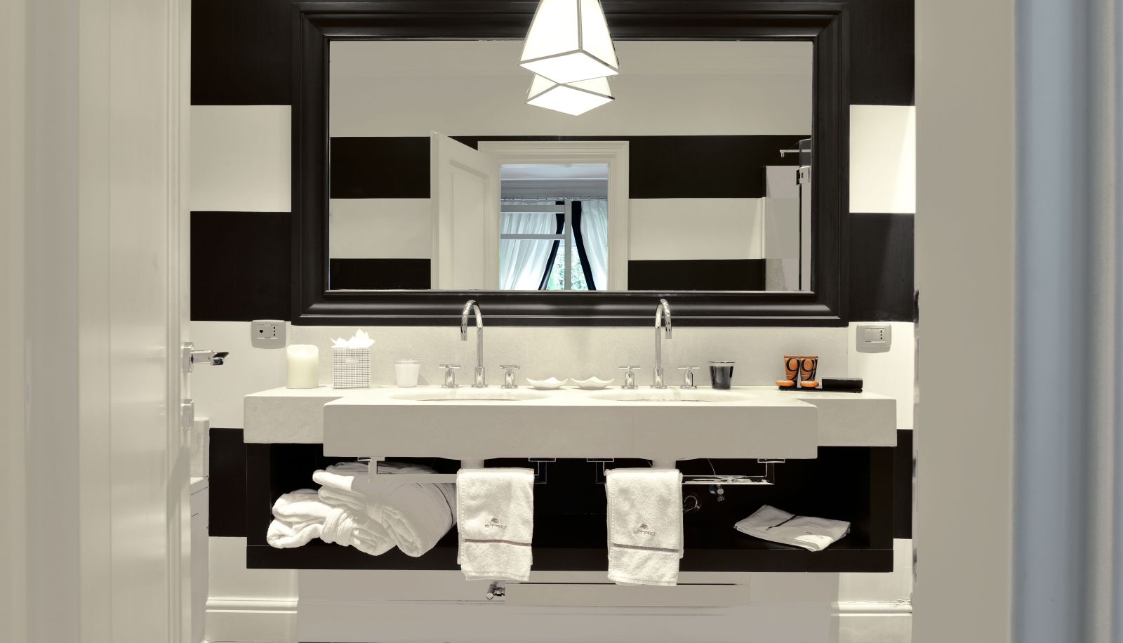 Suite - Pepoli9 Design Suites  in Rome