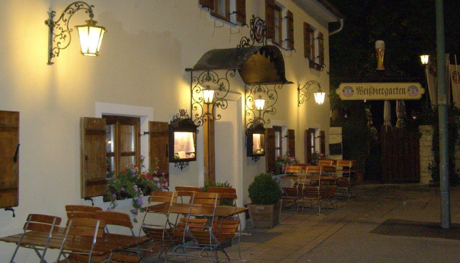 Terrazza - Hotel & Gaststätte zum Erdinger Weißbräu