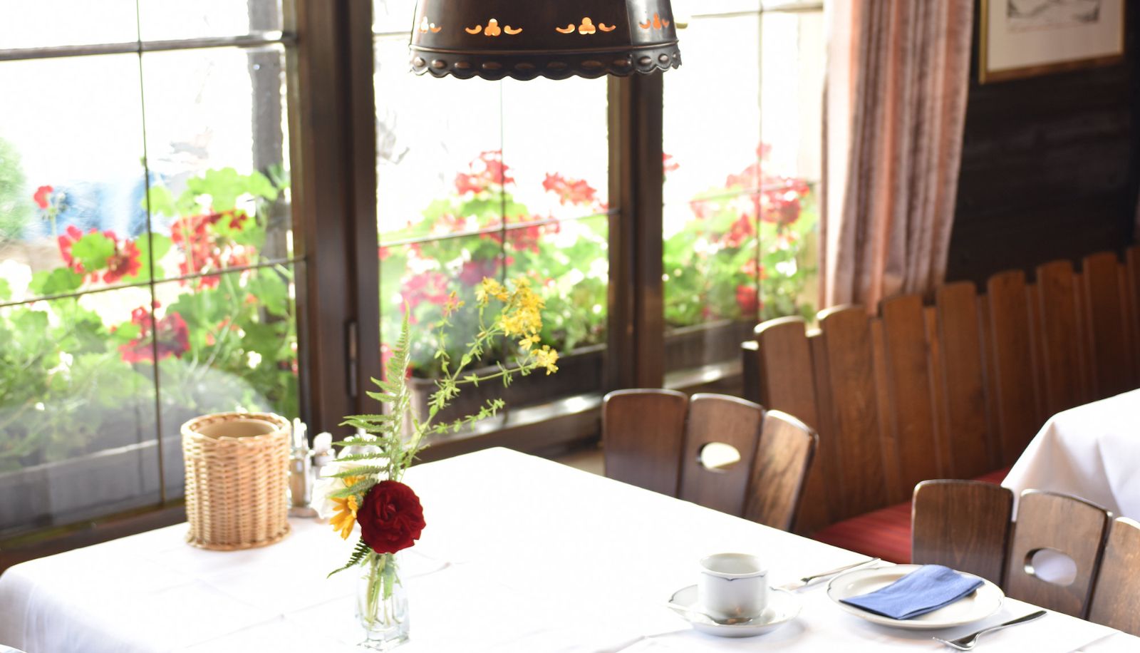 Breakfast room within the restaurant - Gästehaus in der Brückenstrasse - Jagsthausen