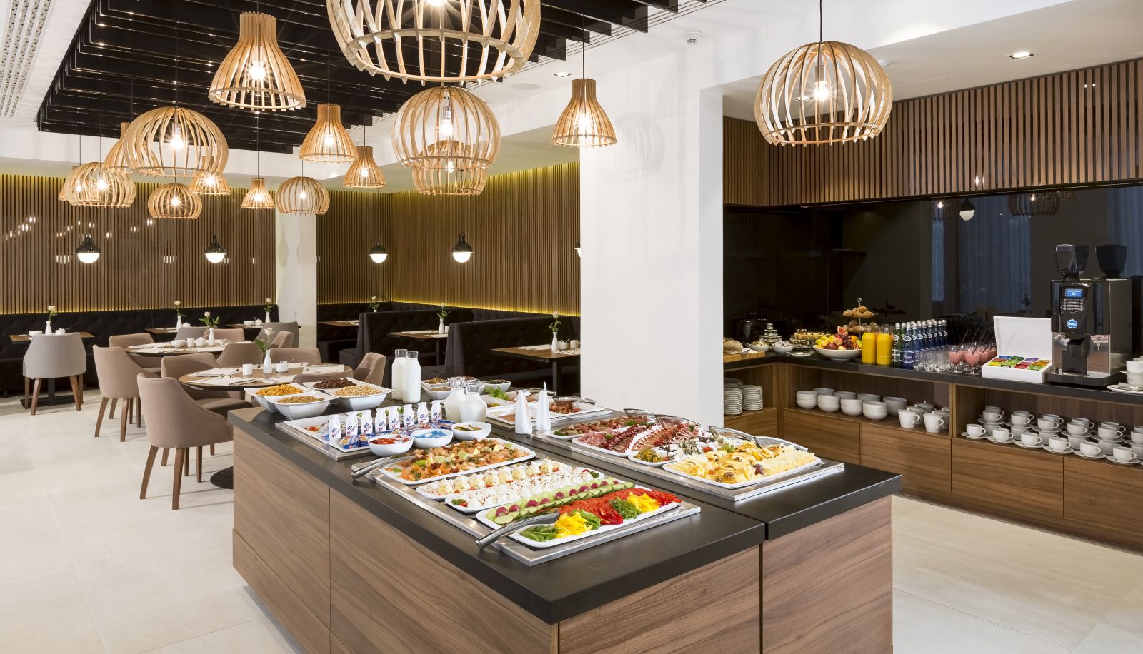 Bufet - Grand Ascot Hotel