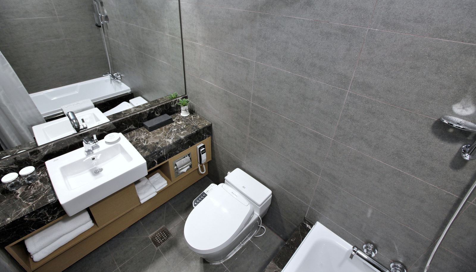 Badkamer - ON City Hotel