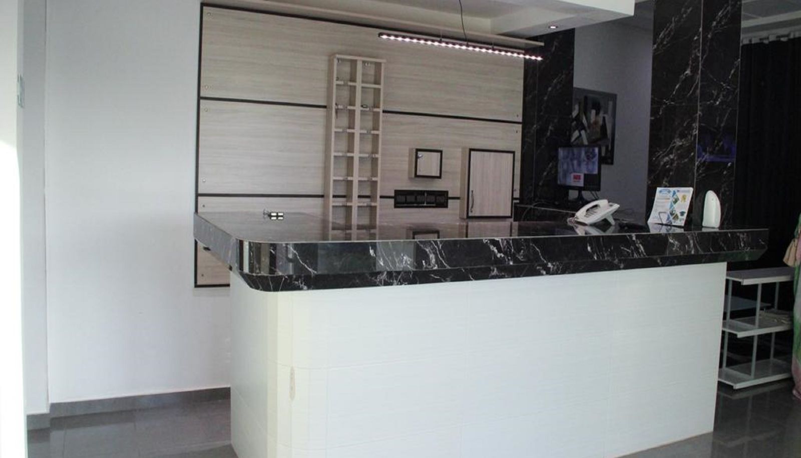 Reception - Ziwanya Hotel