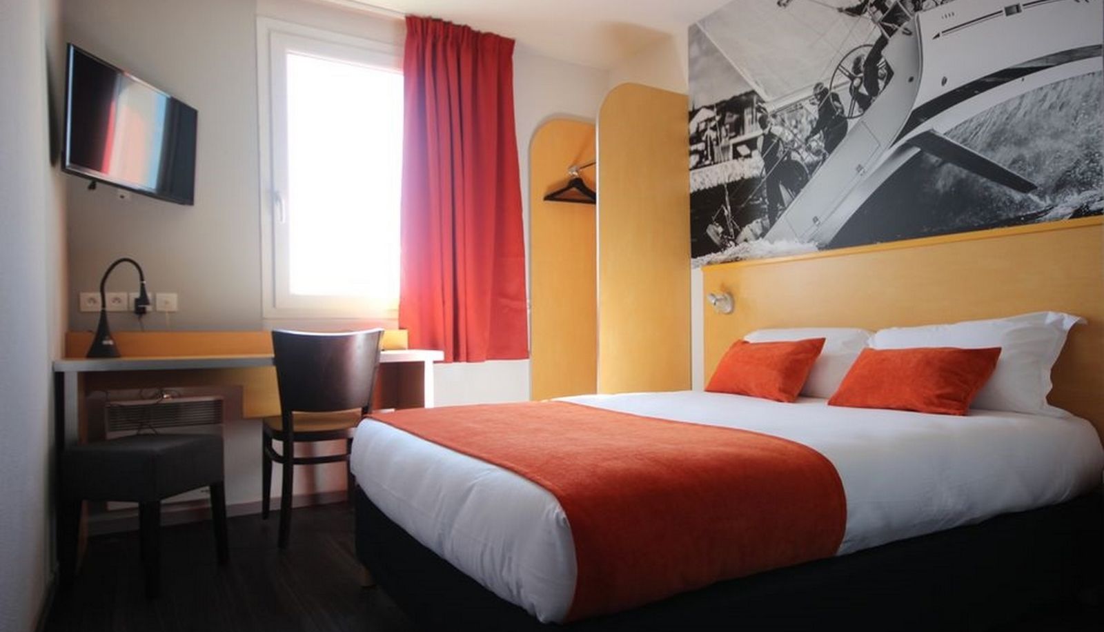 Standard room (double) - Campanile PRIME Lyon Meyzieu Eurexpo Arena Stadium