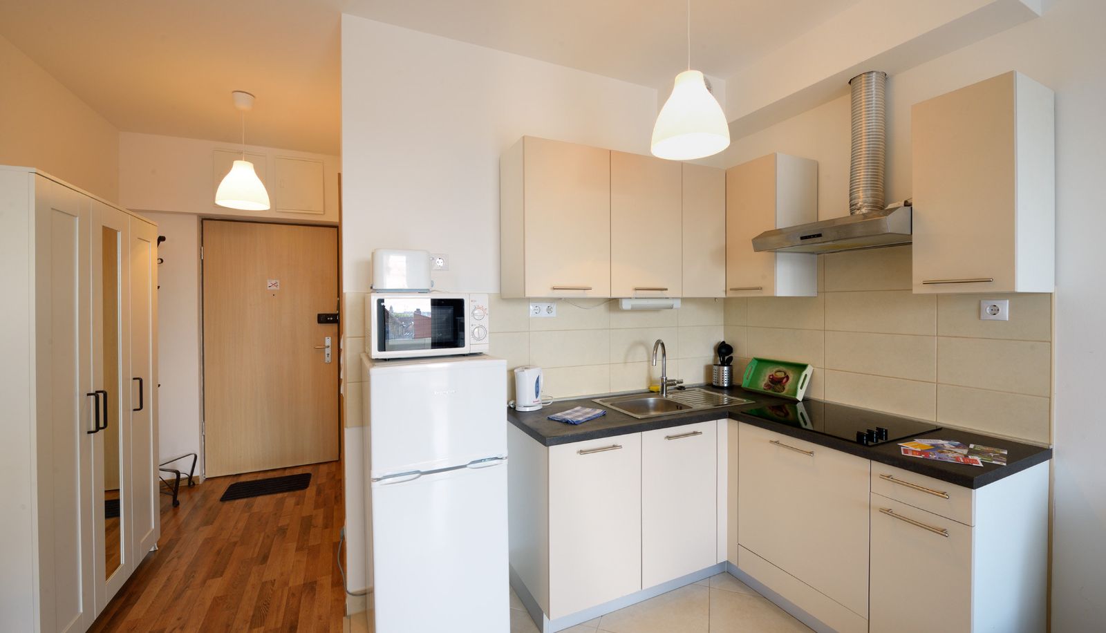 Zimmer mit Terrasse - Corvina Apartments