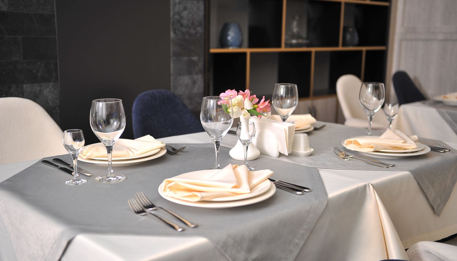 Salle de petit-déjeuner - Bossfor