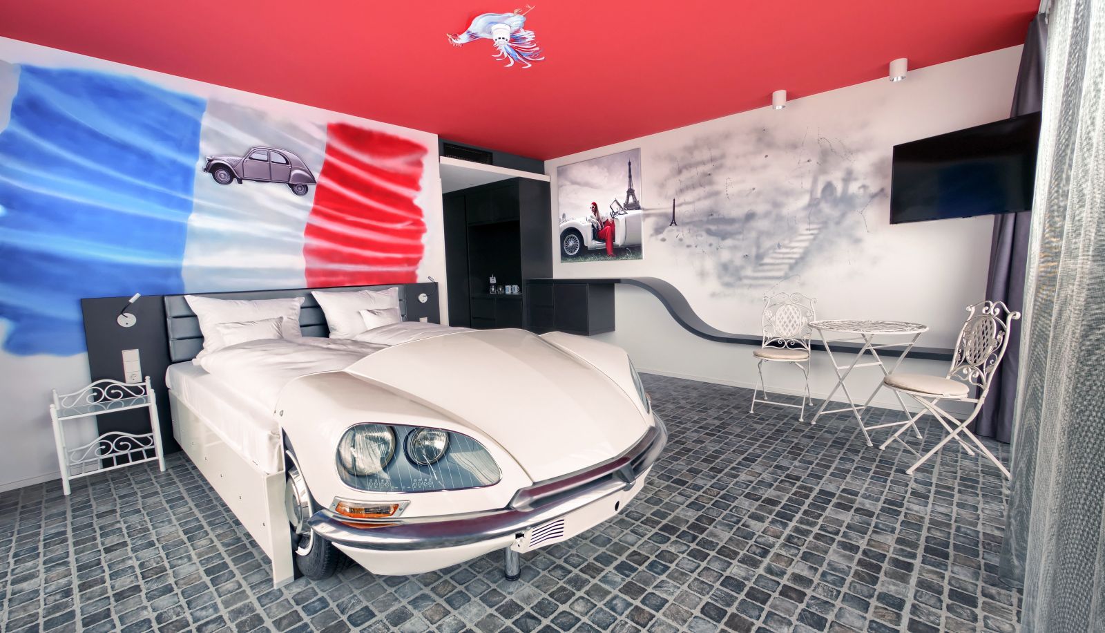 Superior room (single) - V8 HOTEL Motorworld Region Stuttgart