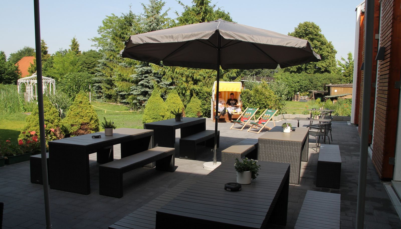 Terrace - Flair Hotel Reuner