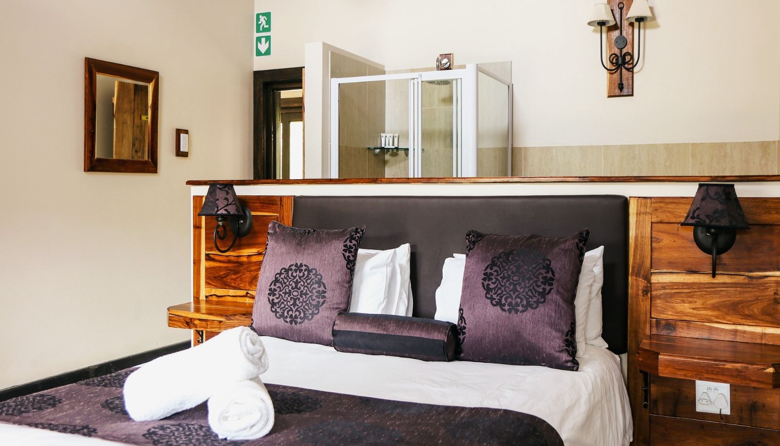 Standard room (double) - Malachite Manor