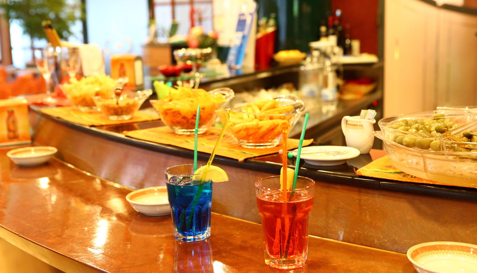 Bar - Le Ville Hotel