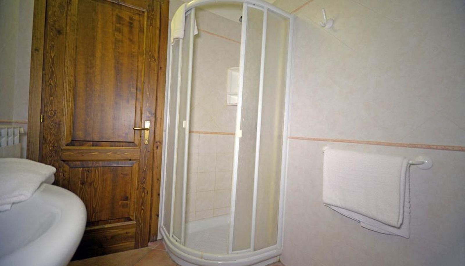 Bathroom - L'imposto Agriturismo