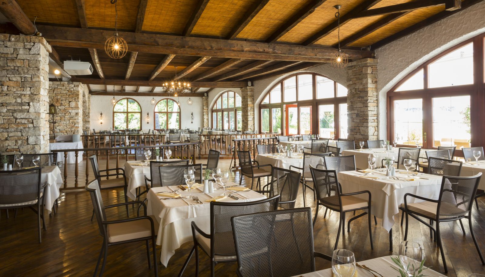 Restaurant - Island Katarina Hotel