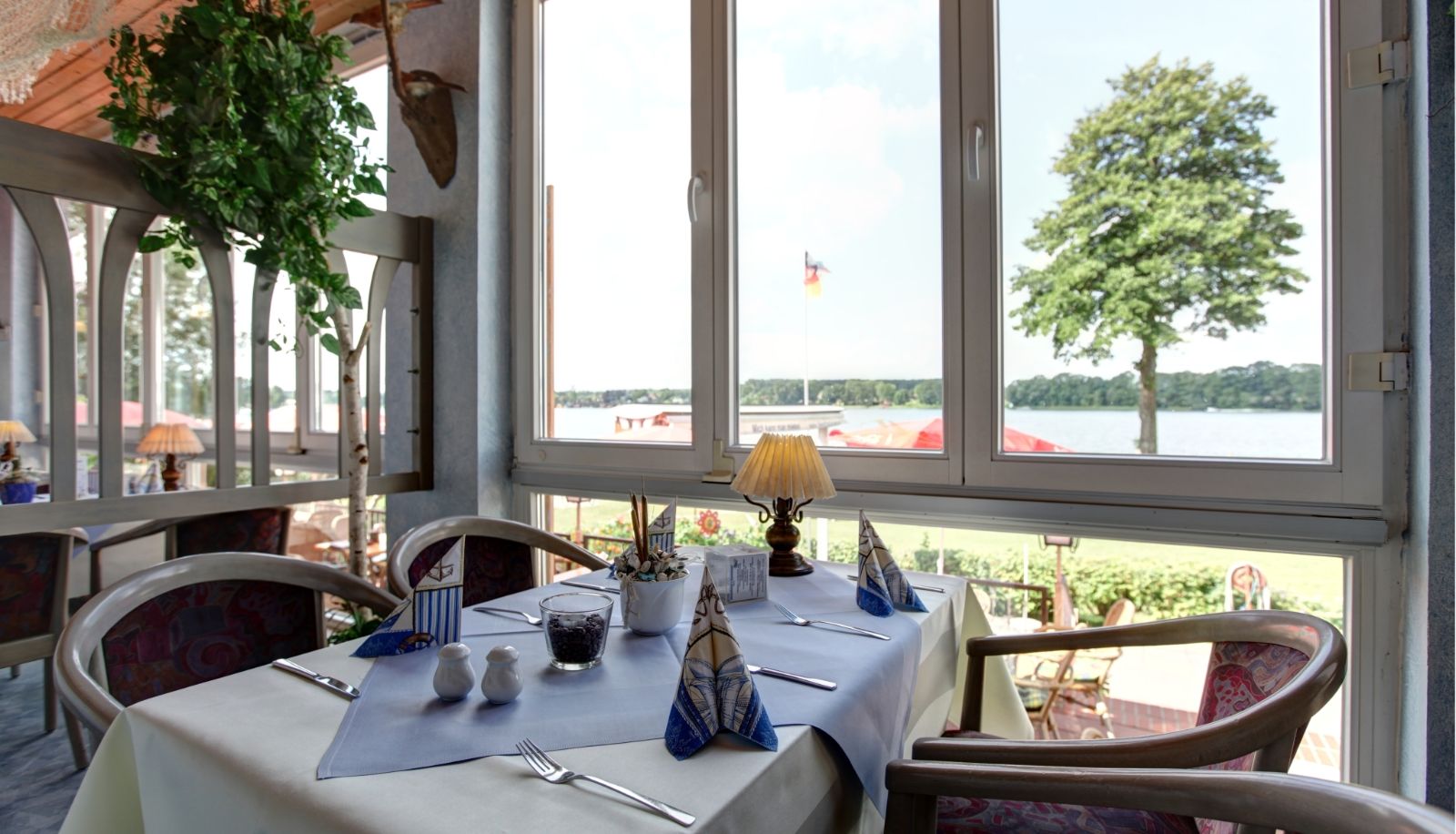 Sala śniadaniowa - Strandhotel Mirow