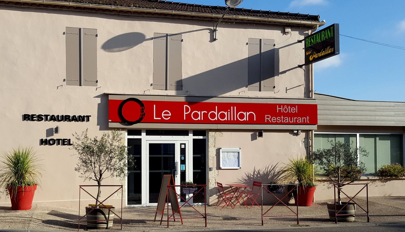 Area esterna dell'hotel - Hotel le Pardaillan