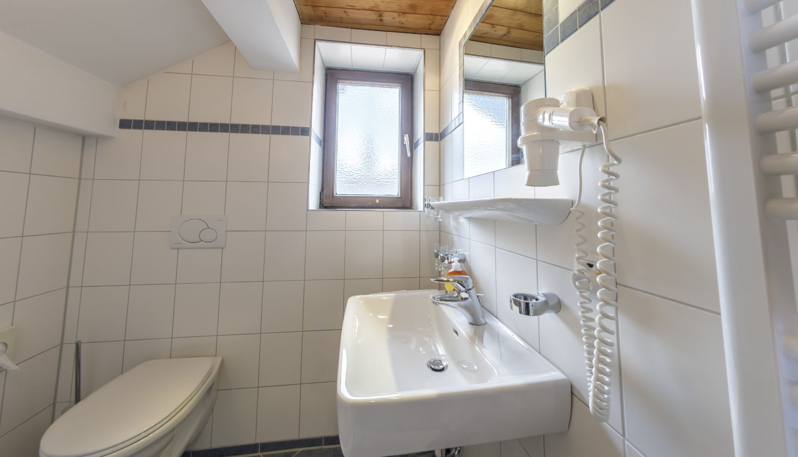 Badezimmer - Fraundorfer Gasthof