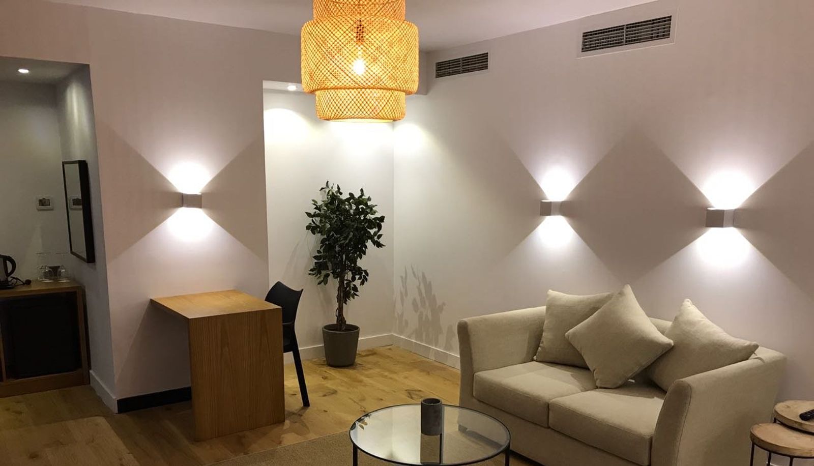 Suite - New President Hotel
