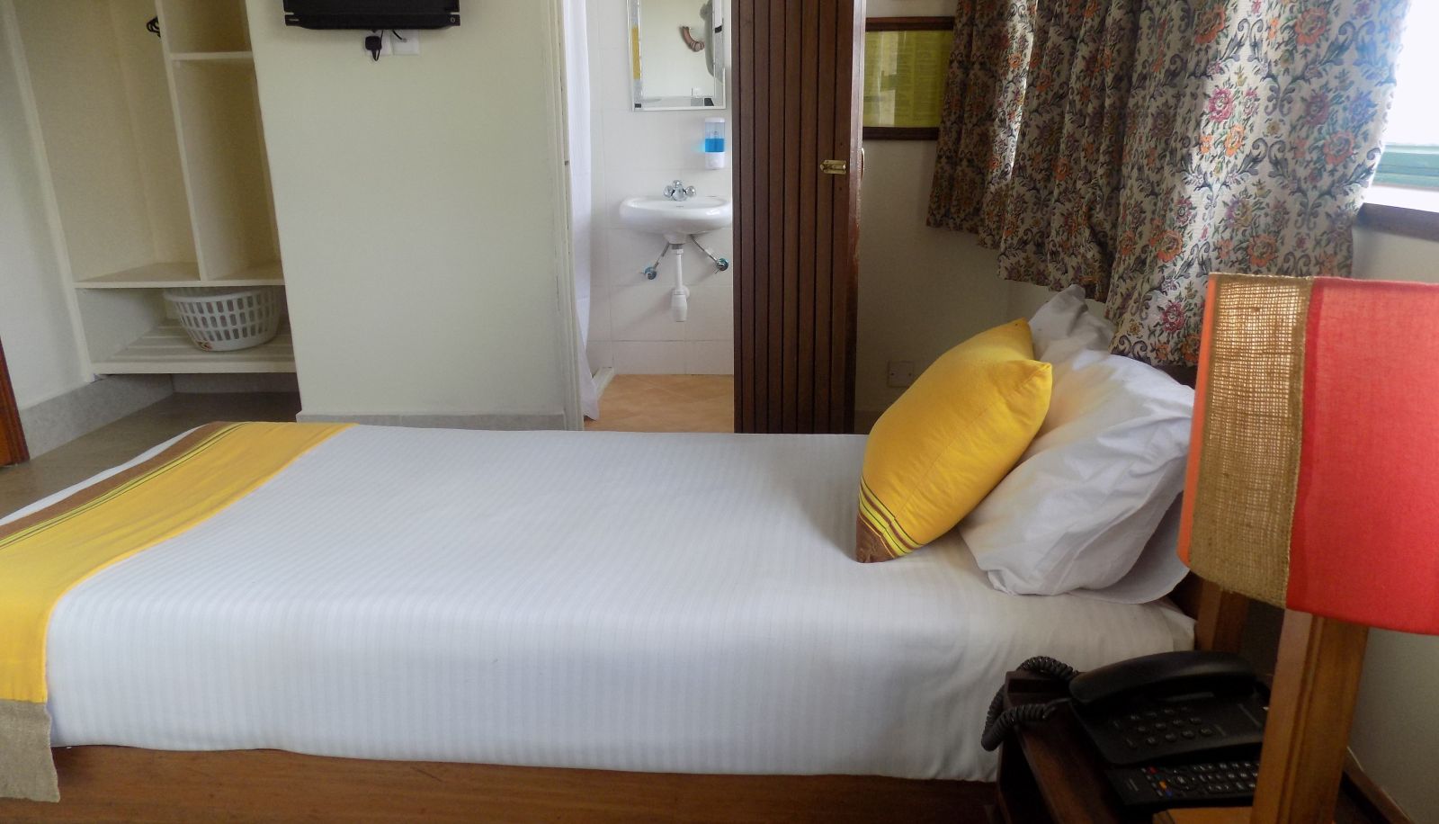 Standard room (single) - Kenya Comfort Hotel