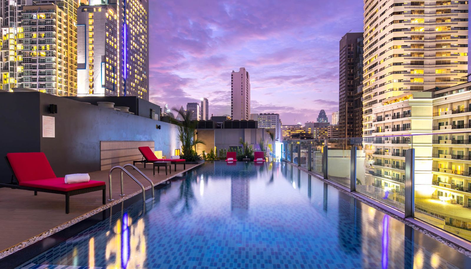Piscina - Travelodge Sukhumvit 11