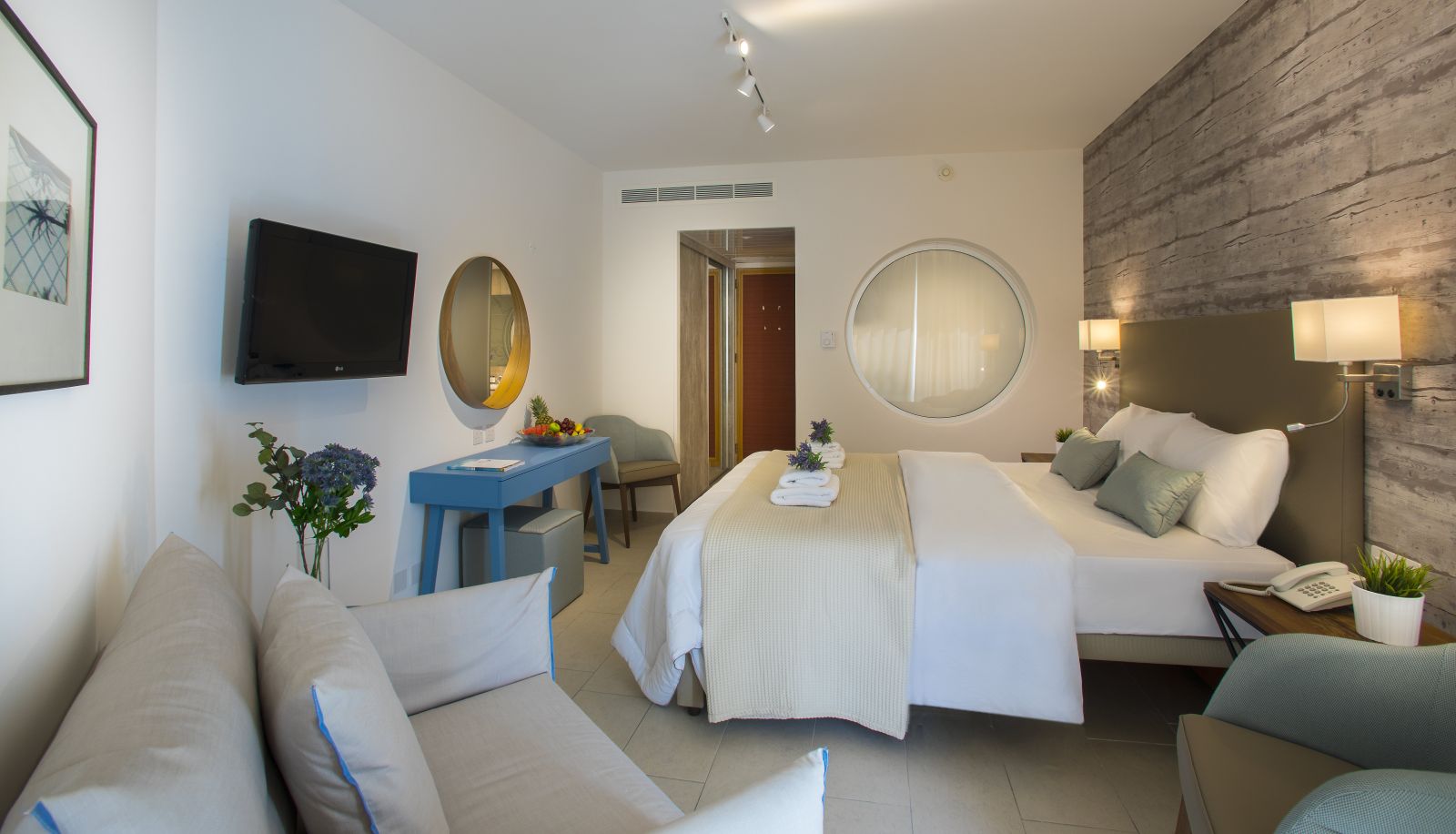 Standard room (double) - Leonardo Plaza Cypria Maris Beach Hotel & Spa