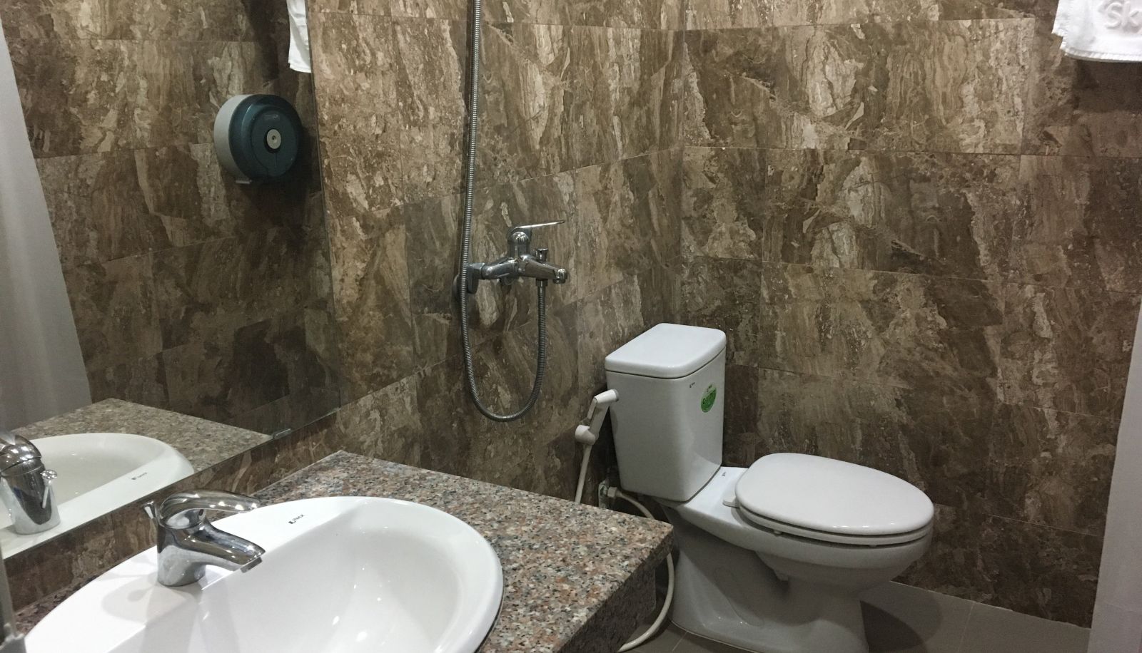 Cuarto de baño - Sky Hotel