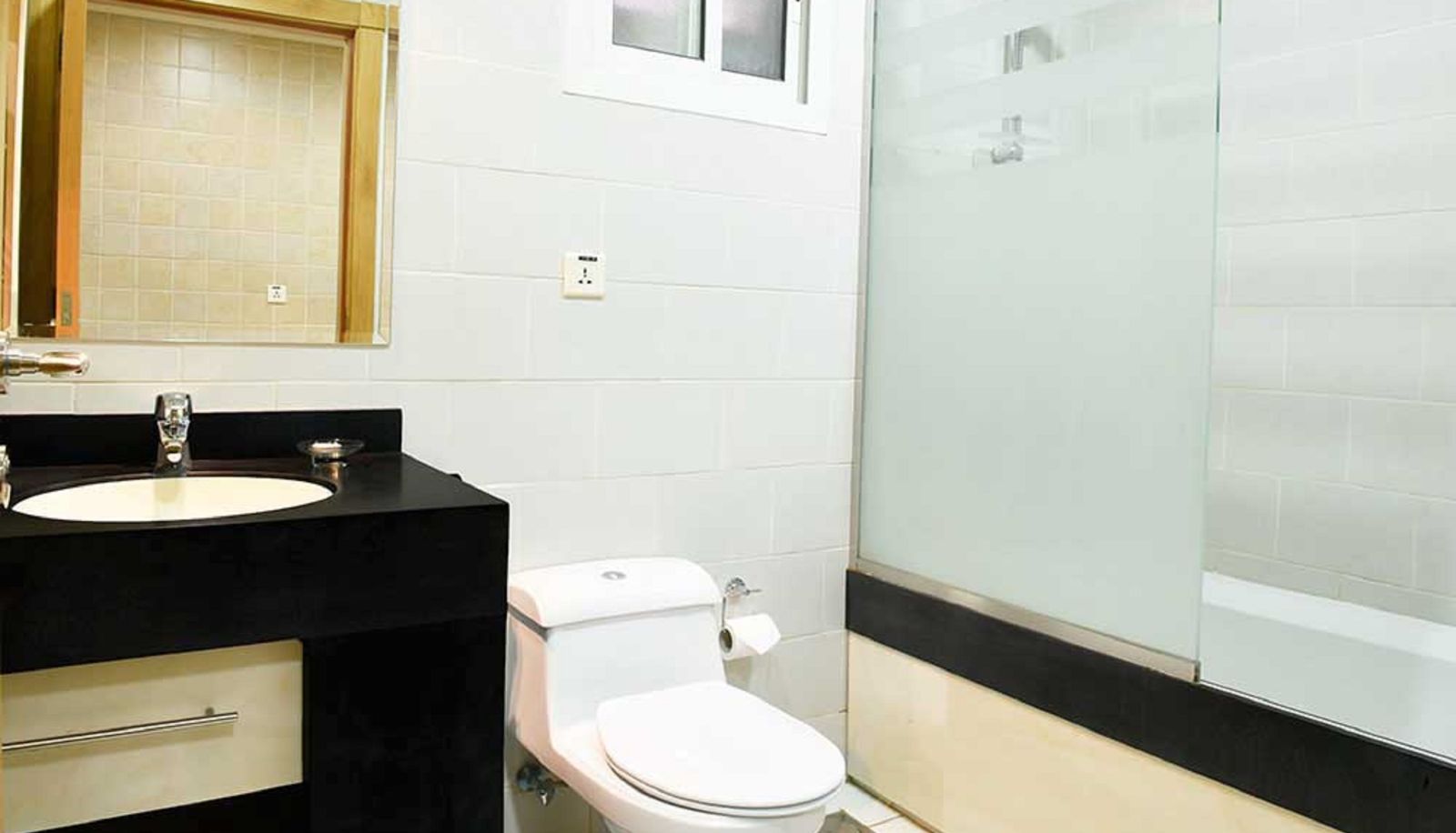 Bathroom - Karan Sharq for Hotel Apartment Co