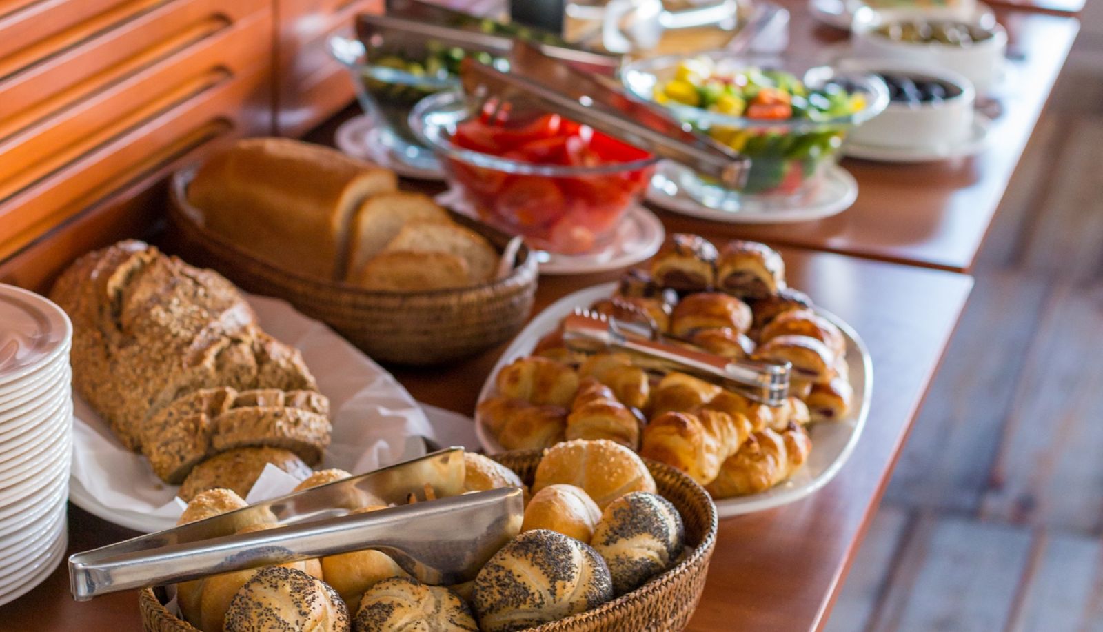 Buffet - Grand Jules Boat Hotel