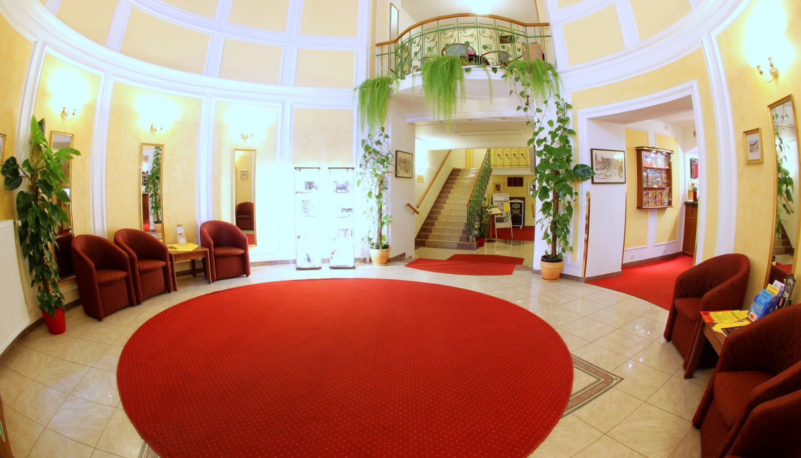 Hall - Flora