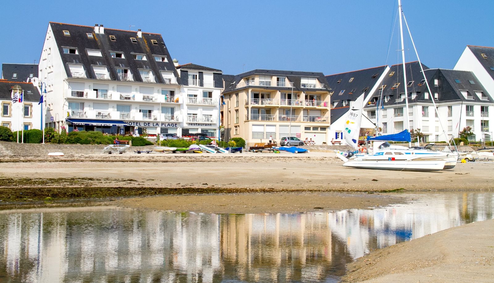 Hotel outdoor area - de la Plage