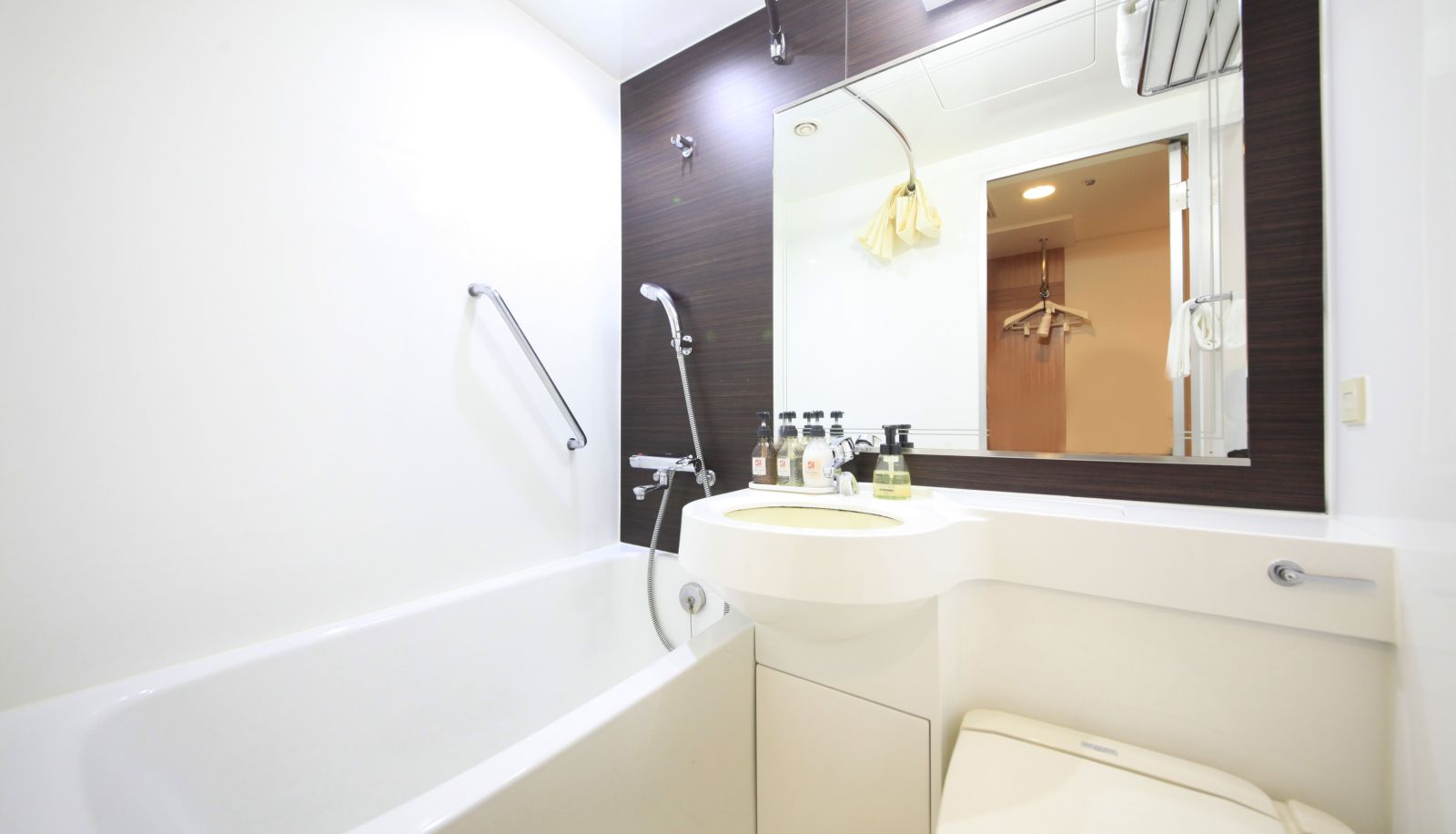 Badezimmer - Art Hotel Niigata Staiton