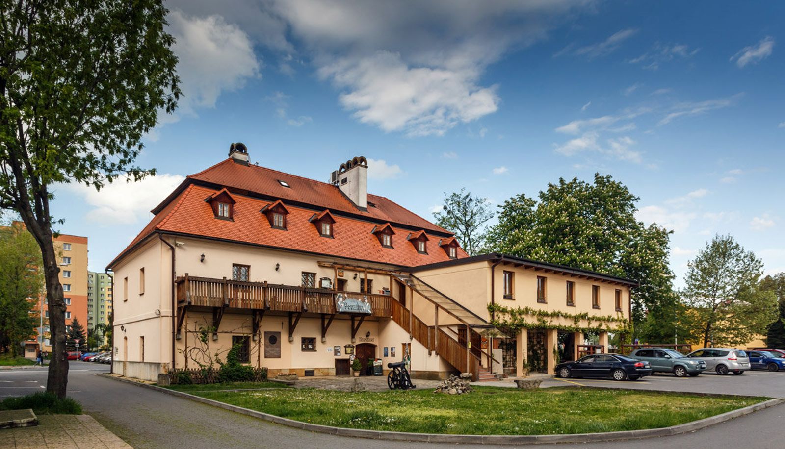 Zona exterior del hotel - U Křivého psa Penzion
