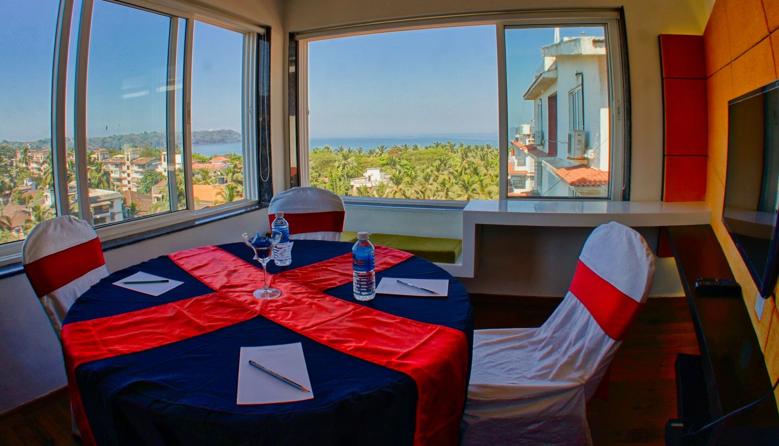 Sala de reuniones - The Fern Residency Miramar