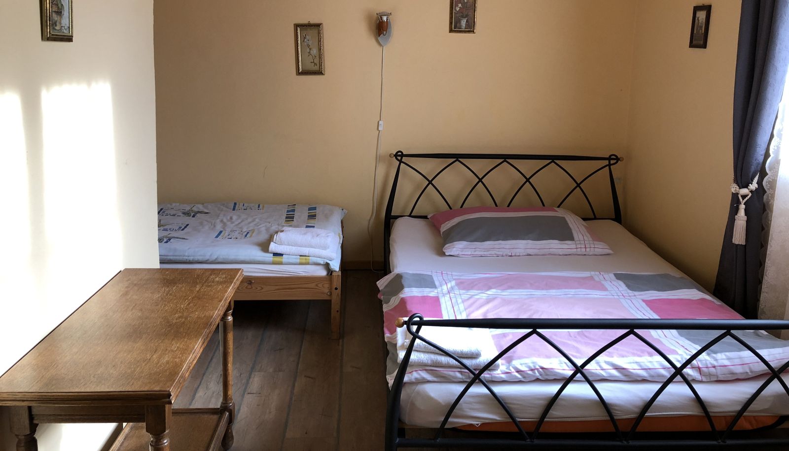 Dreibettzimmer - Zámek Lešany