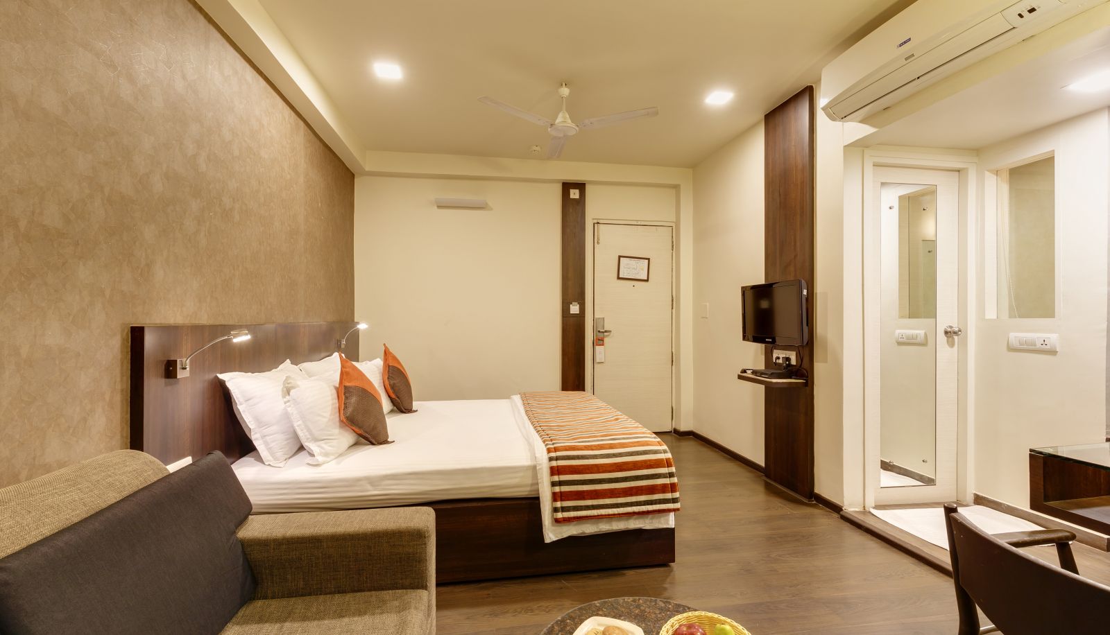 Habitación familiar - Kyriad Hotel Vijayapura by OTHPL