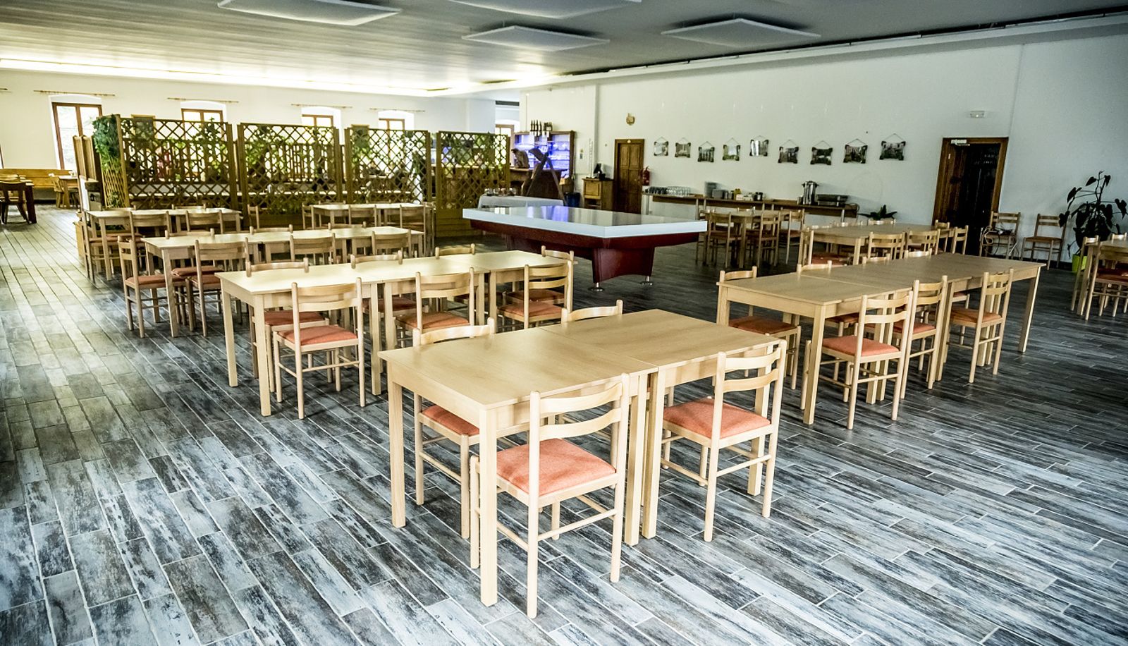 Restaurant - Zájezdní hostinec zámek Český Rudolec