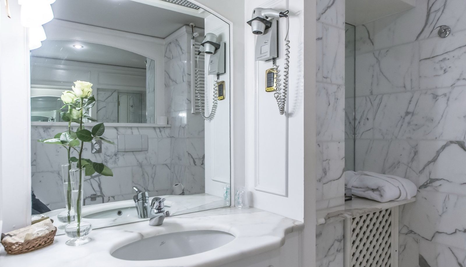 Badezimmer - Alli Due Buoi Rossi