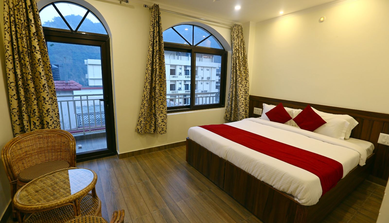 Superior room (double) - Vedas Tapovan