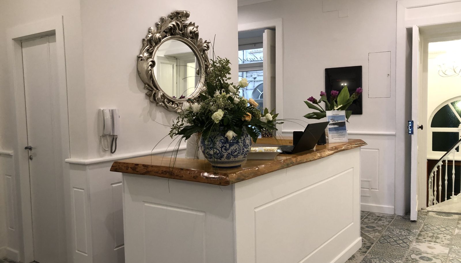 Reception - Barbarella Home