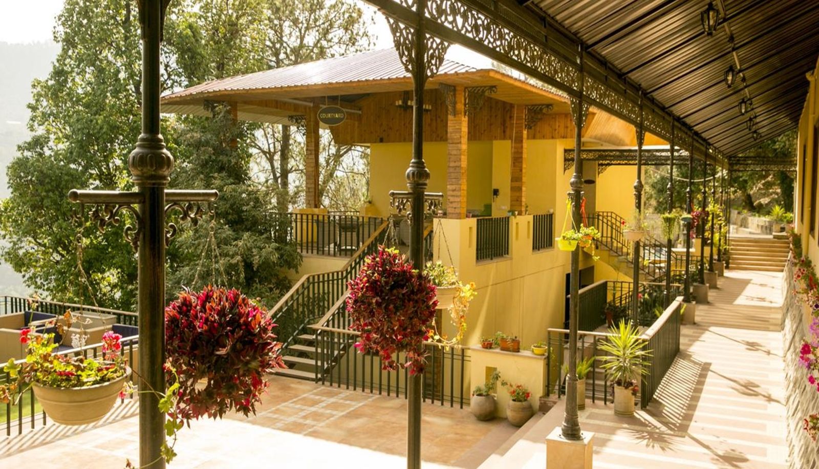 Otoczenie - The Fern Hillside Resort