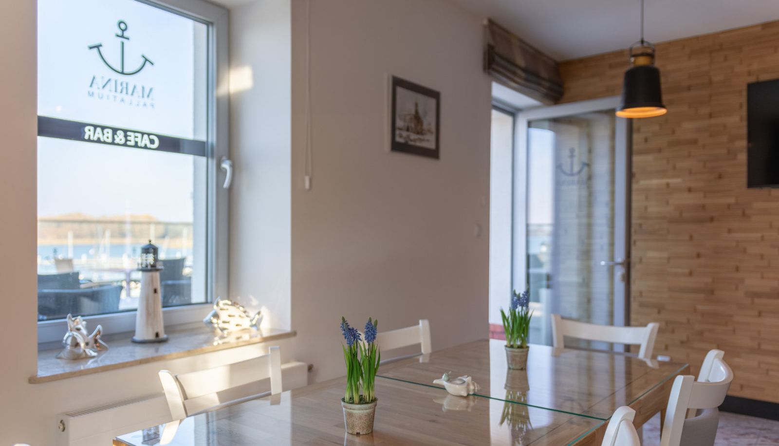 Bar - Marina Pallatium Premium Floor