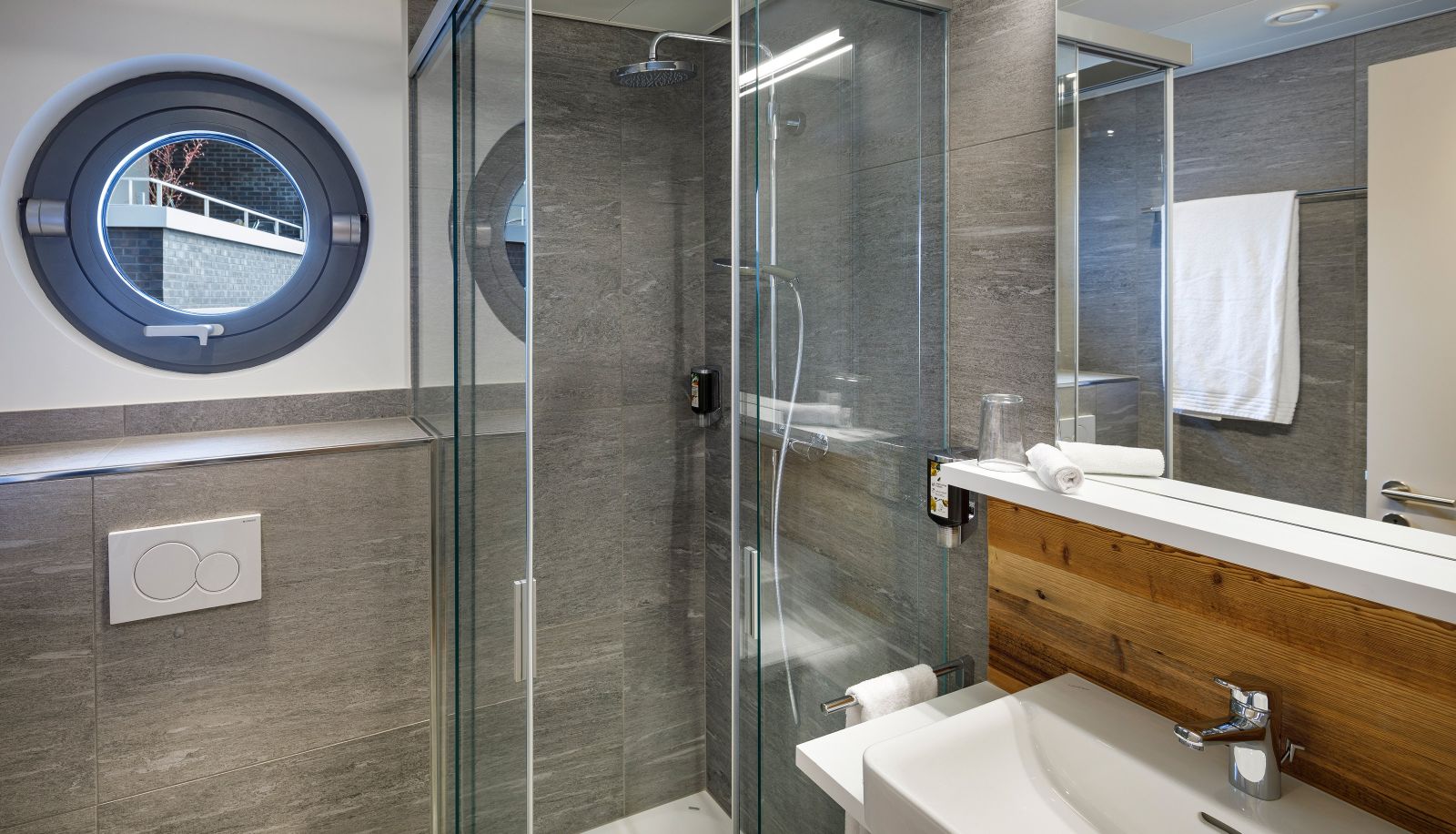 Badezimmer - Hotel Allegra Lodge