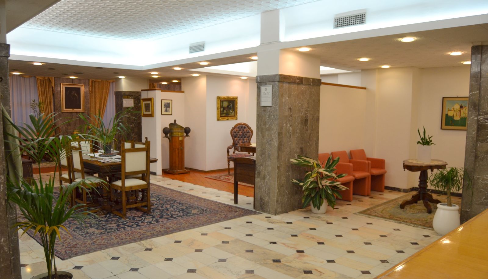 Sala - Hotel Excelsior