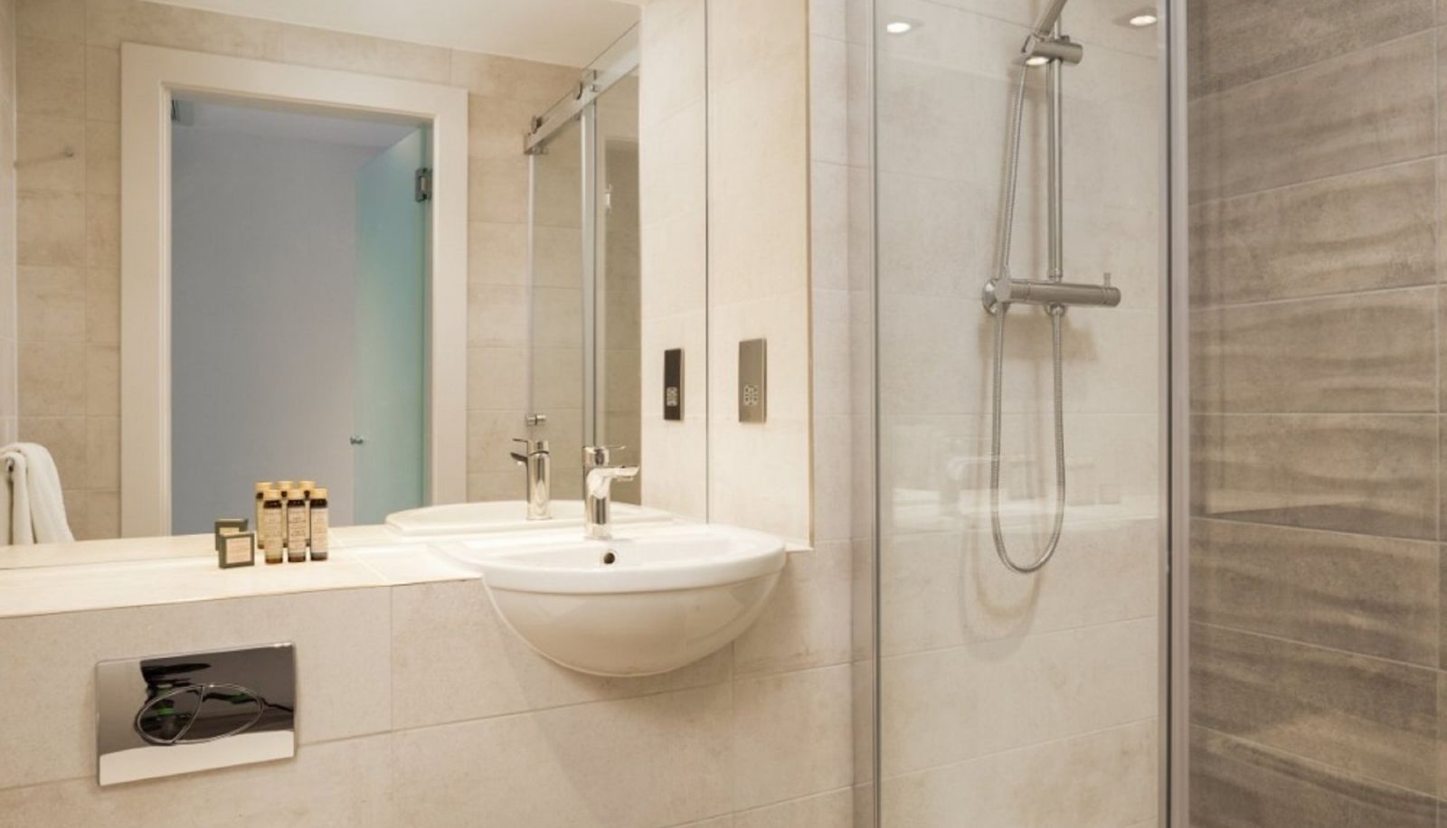 Habitación estándar (doble) - Roomzzz London Stratford