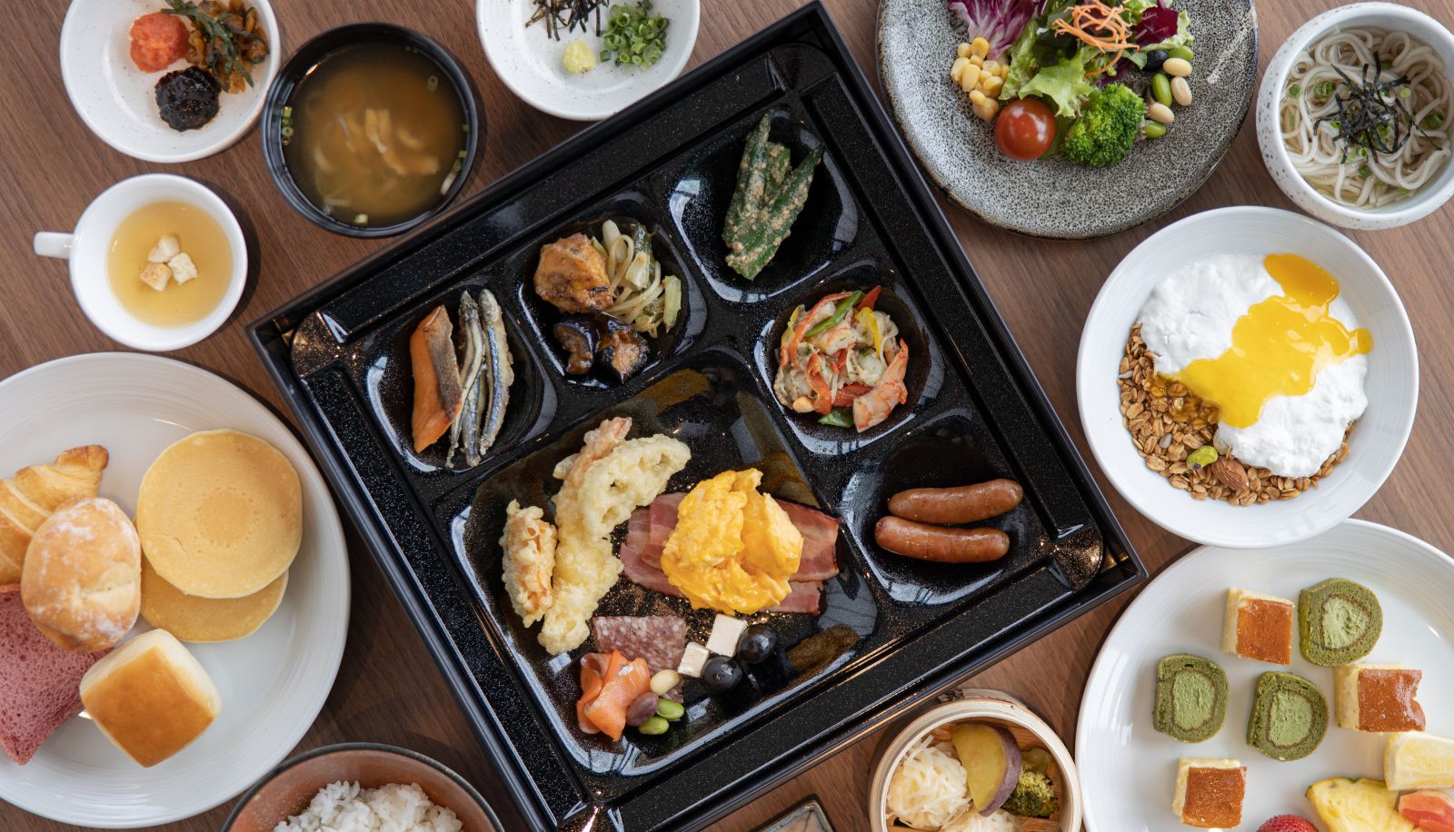 Bufé - THE BLOSSOM HIBIYA