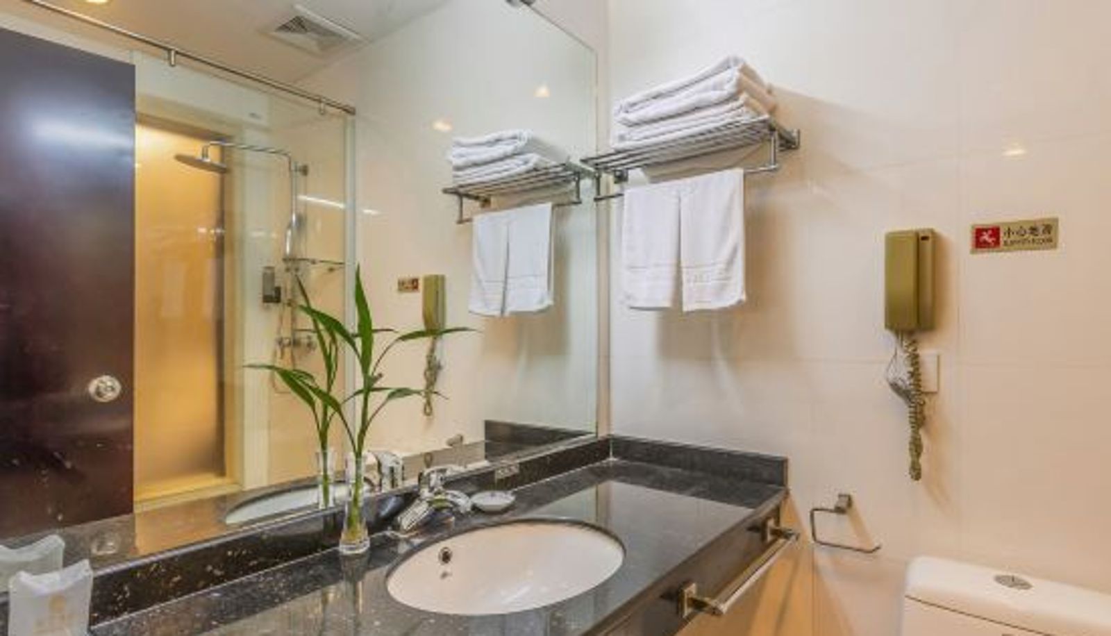 Camera - Handan Zhaowang Hotel