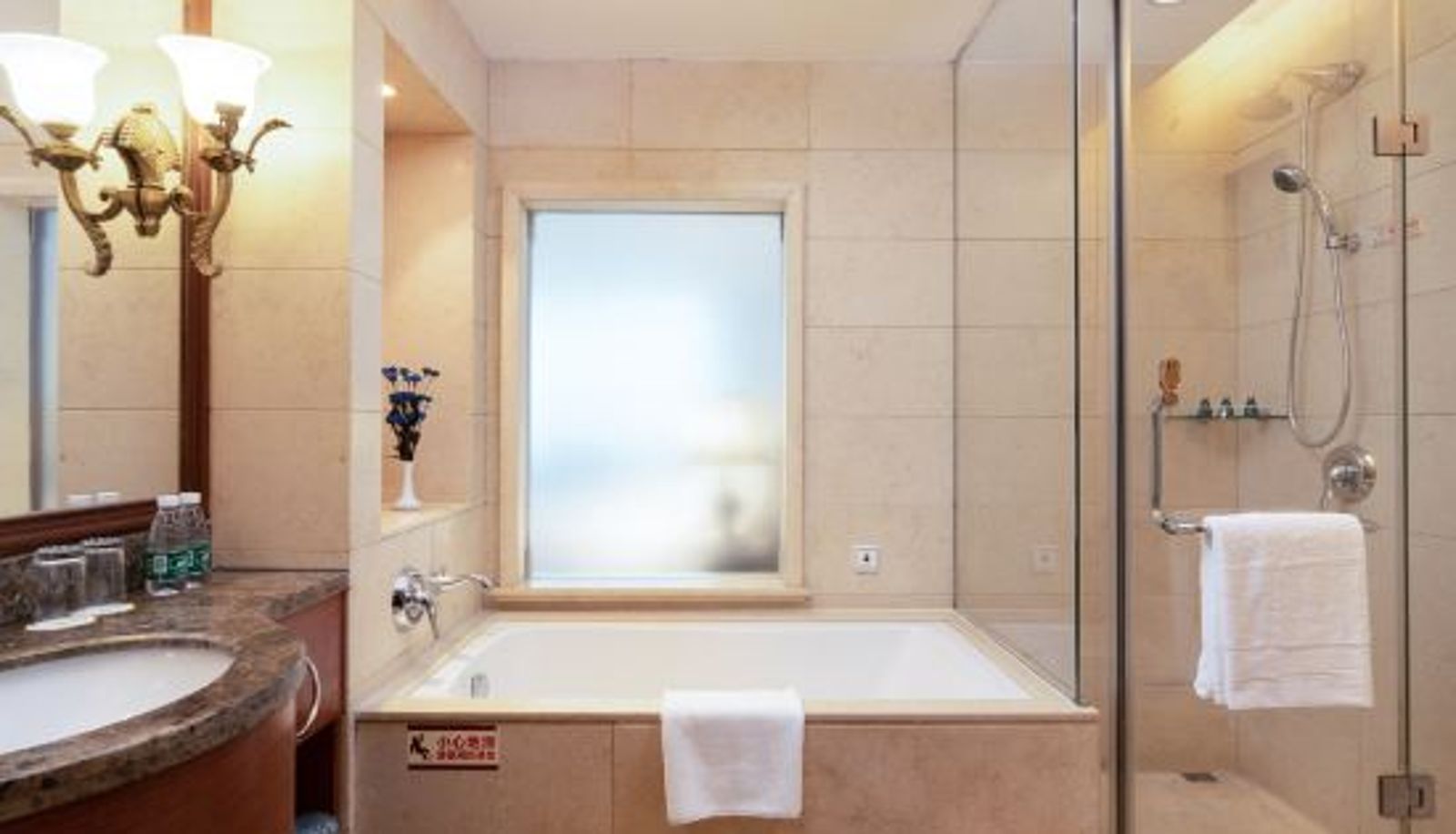 Suite - Foshan Sanshui ShiHuang Garden Hotel