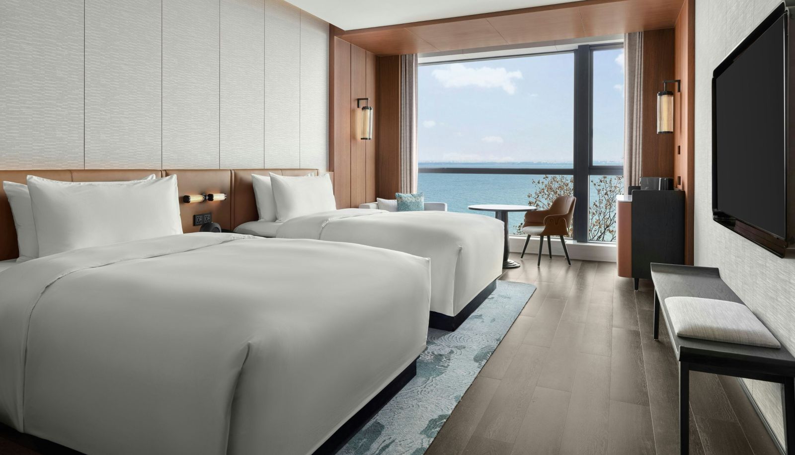 Camera - Sheraton Suzhou Yangcheng Lake