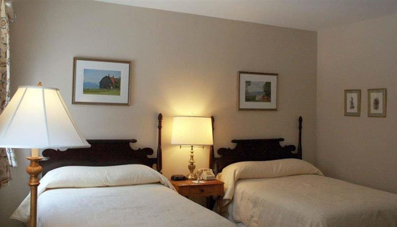 Zimmer - The Middlebury Inn
