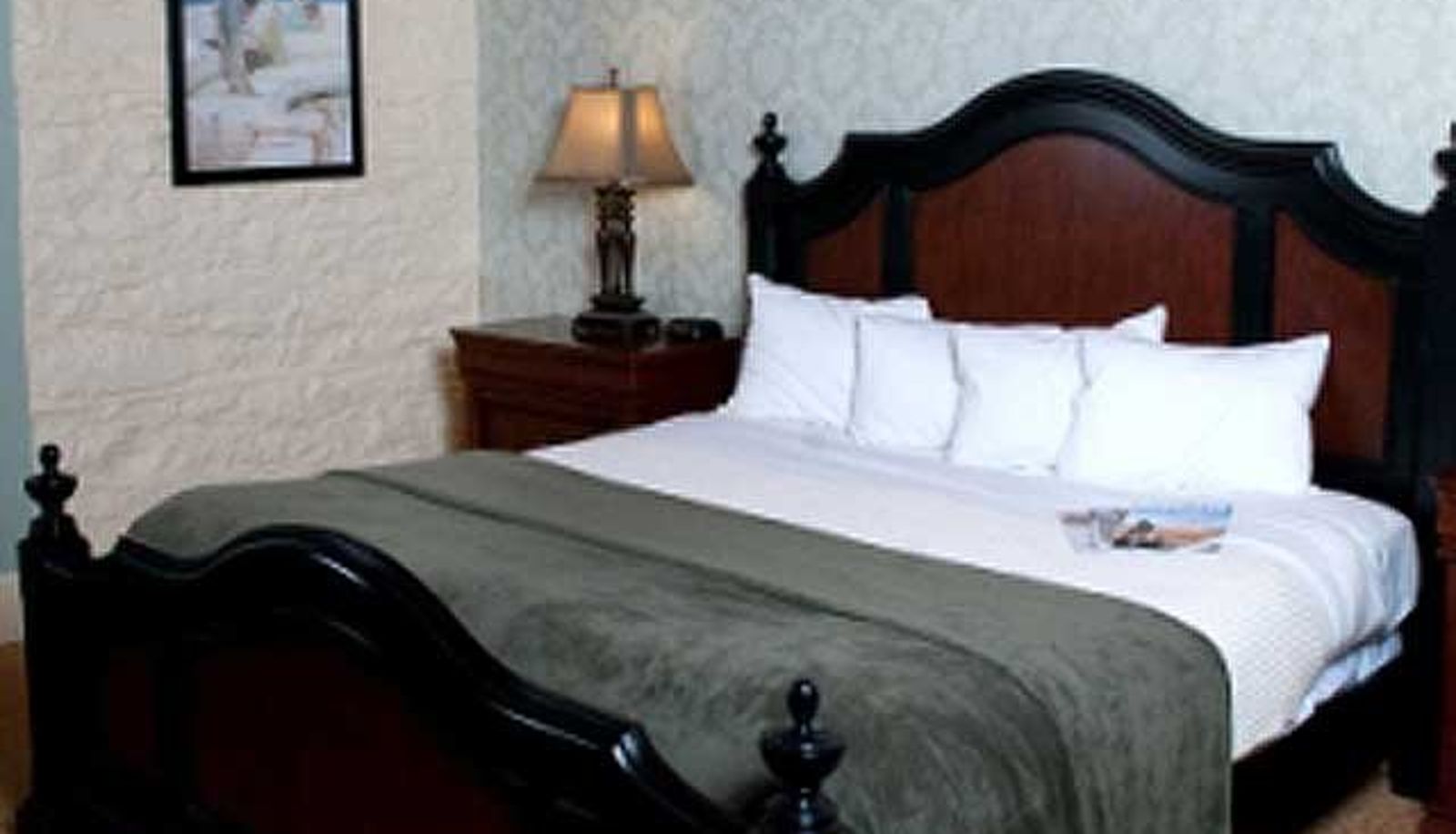 Room - 1886 Crescent Hotel and Spa