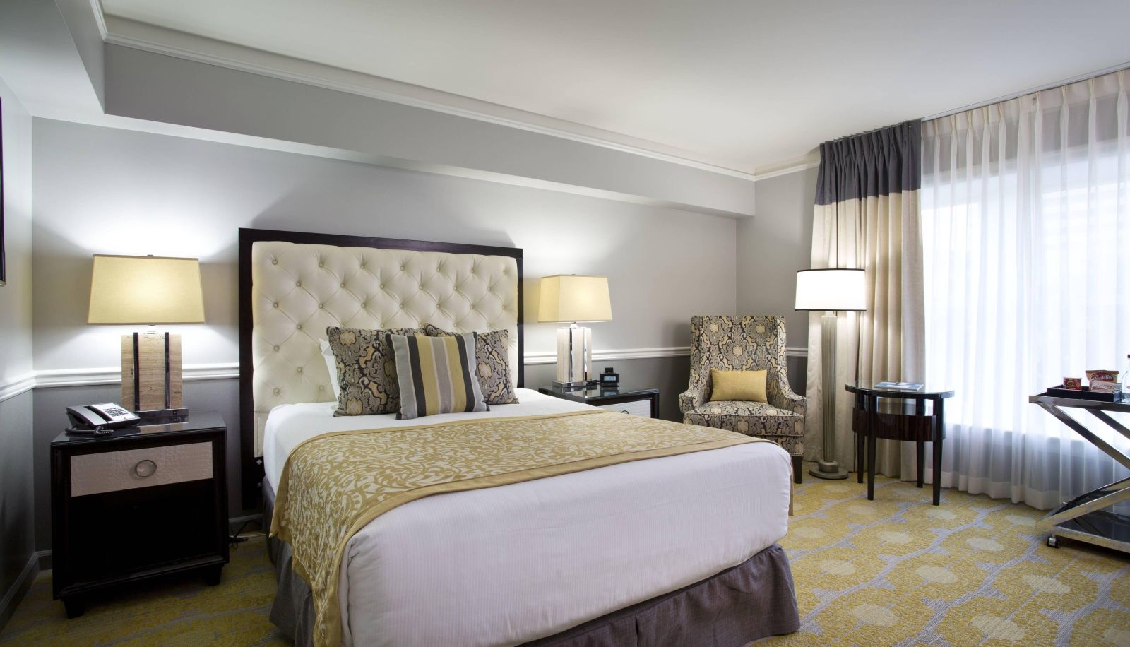 Room - Ambassador Hotel Tulsa Autograph Collection