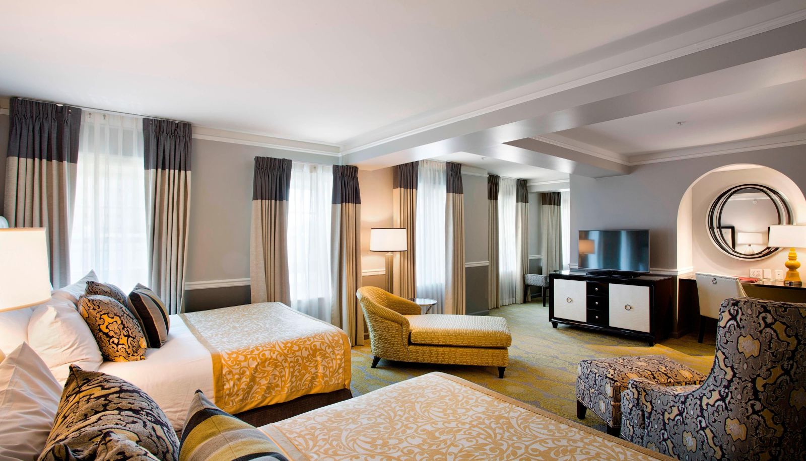 Room - Ambassador Hotel Tulsa Autograph Collection