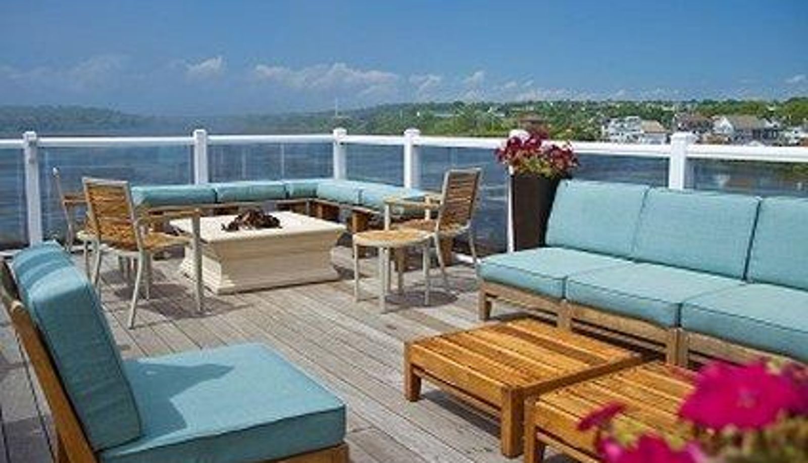 Wellnessbereich - Newport Beach Hotel And Suites